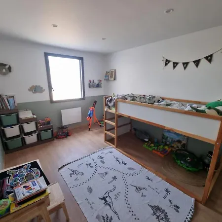 Confort Avec Piscine, 5 Chambres, Proche Loire Vila Longué