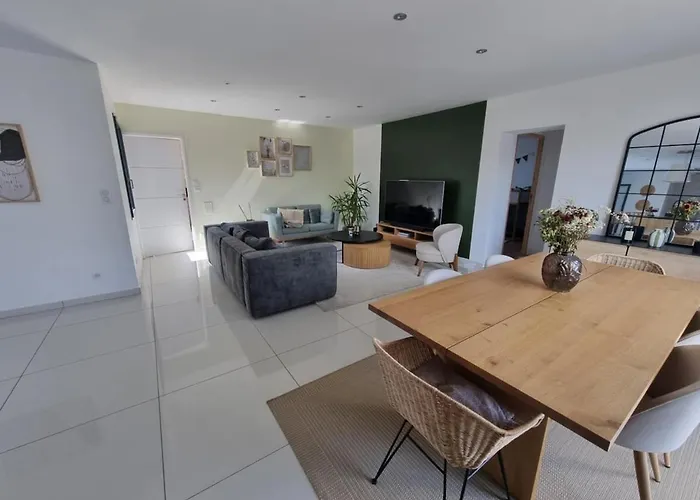 Villa Confort Avec Piscine, 5 Chambres, Proche Loire Longué